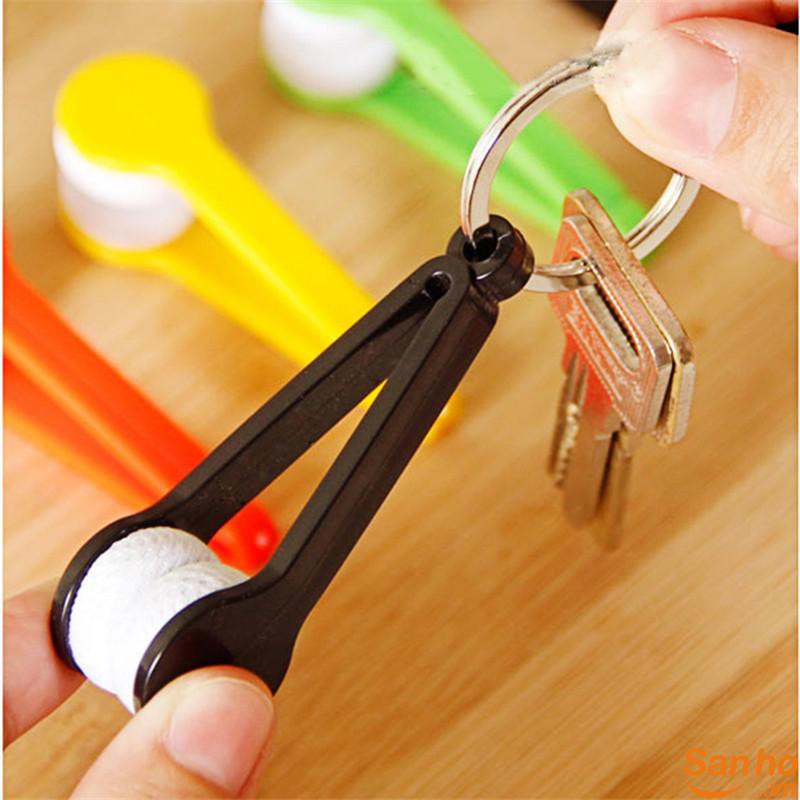 Dụng cụ lau mắt kính tiện lợi