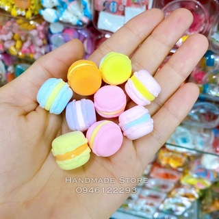 Charm macaron xốp mềm