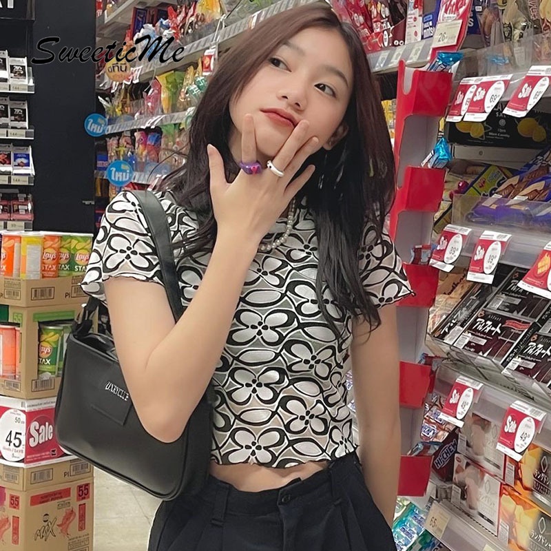 Áo Thun Ngắn Tay In Họa Tiết Hoa Xinh Xắn Dành Cho Nữ