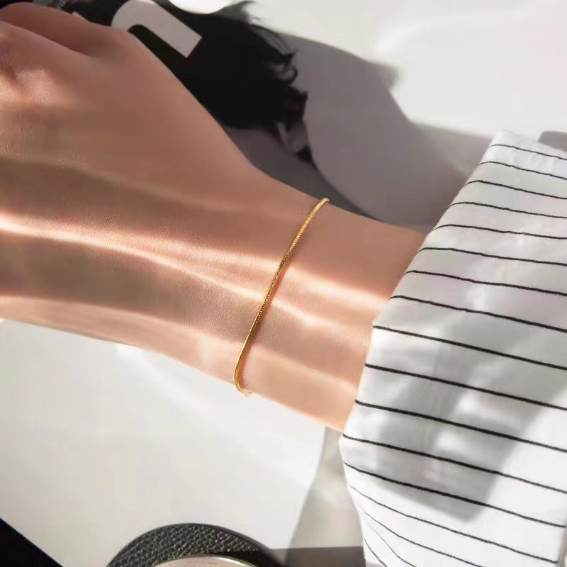 Dây Chuyền Thép Titan Thiết Kế Đơn Giản Dễ Phối Đồ Thời Trang Cao Cấp