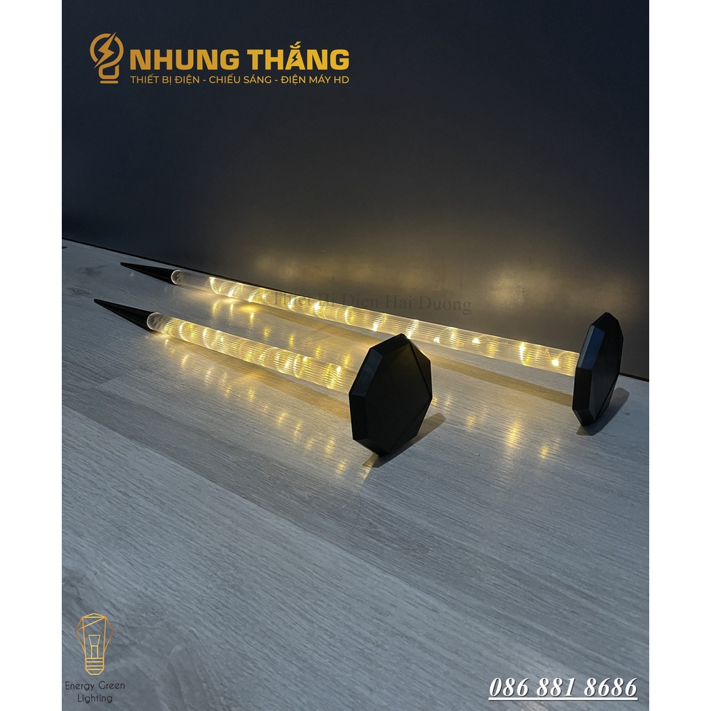 Đèn LED Cắm Cỏ Sân Vườn MT-4433 - Sử Dụng Năng Lượng Mặt Trời - 8 Chế Độ Nháy - Ánh Sáng Vàng - Chống Nước IP65