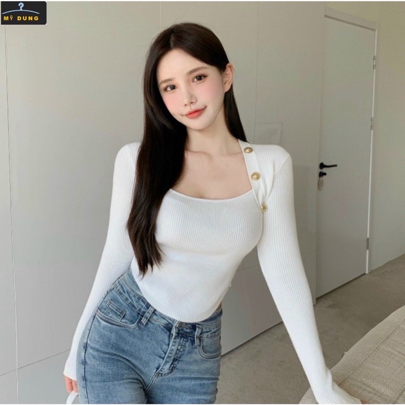 Áo len gân cổ vuông khuy đồng vạt bầu hàng QC hot (ảnh shop chụp)