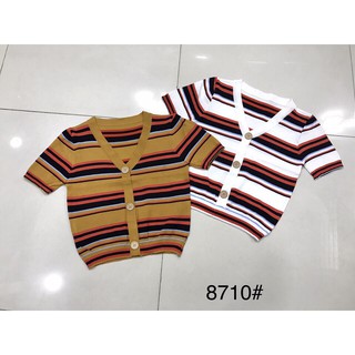 G29. 8710. ÁO LEN KẺ CỔ TIM KHUY
