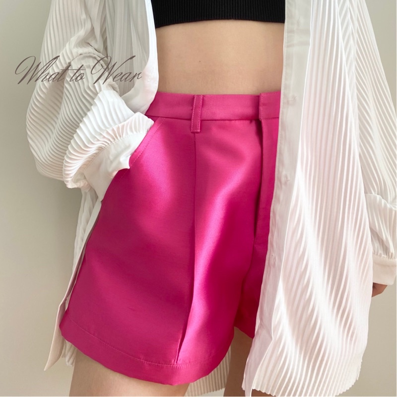 Quần short xoè nhấn li by Whattowear
