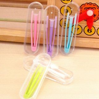 Hộp dụng cụ đeo kính áp tròng