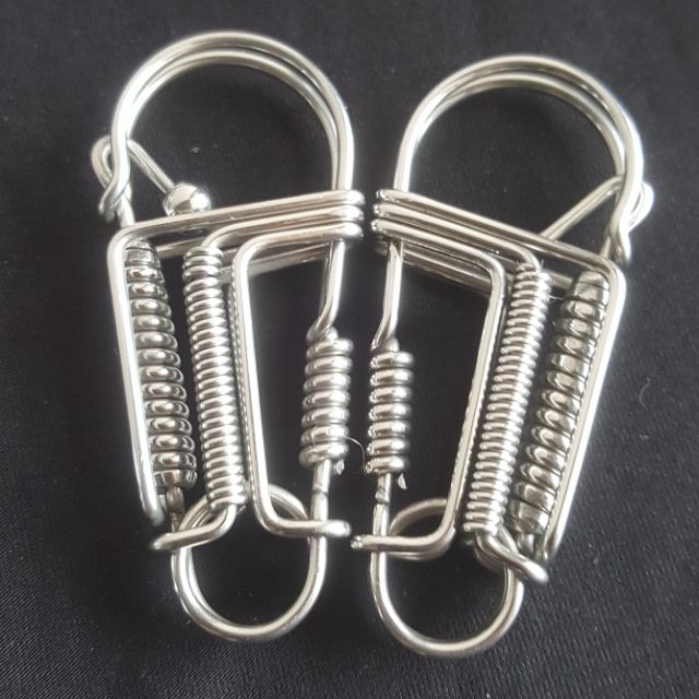 Móc khóa uốn thủ công