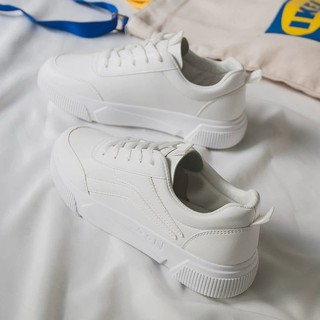 Giày sneaker đế dày dành cho bé gái