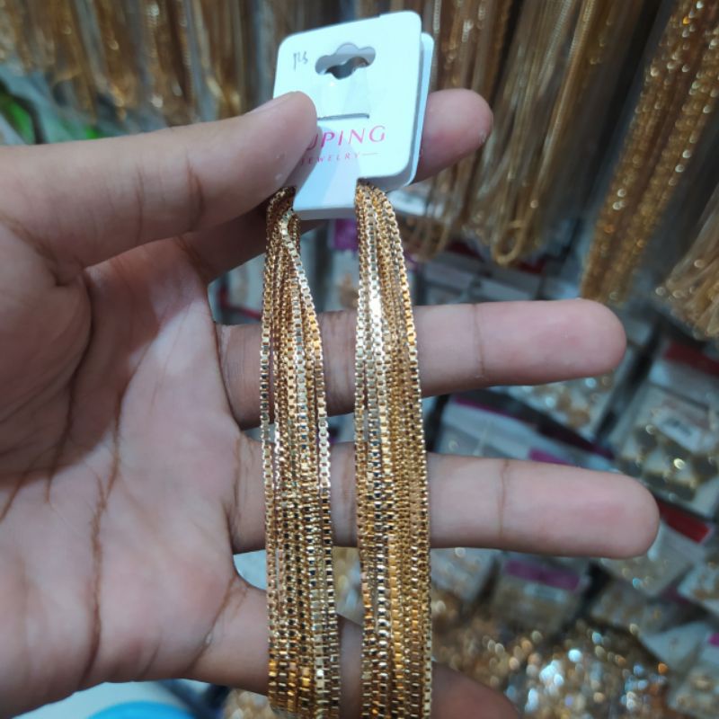 Dây chuyền mạ vàng mặt kính kiểu Ý