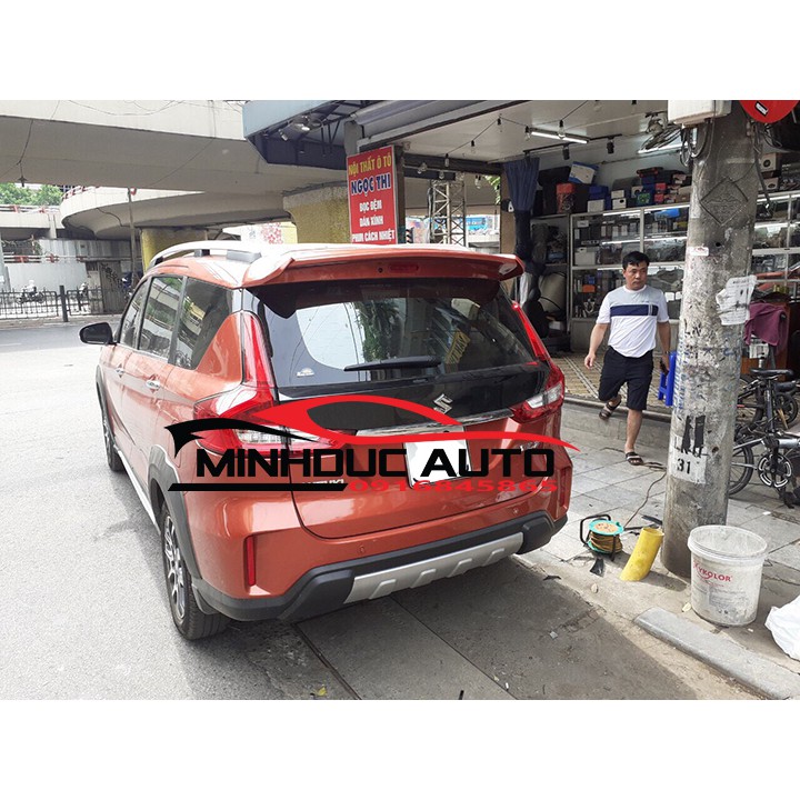 Đuôi gió cho xe Suzuki XL7 sơn sẵn