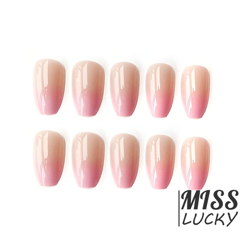 Bộ 24 móng tay giả màu gradient vô cùng thời trang