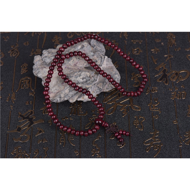 Vòng Tay Chuỗi 108 Hạt Gỗ Đàn Hương Đỏ May Mắn Đường Kính 6mm Thời Trang Cho Nam Và Nữ