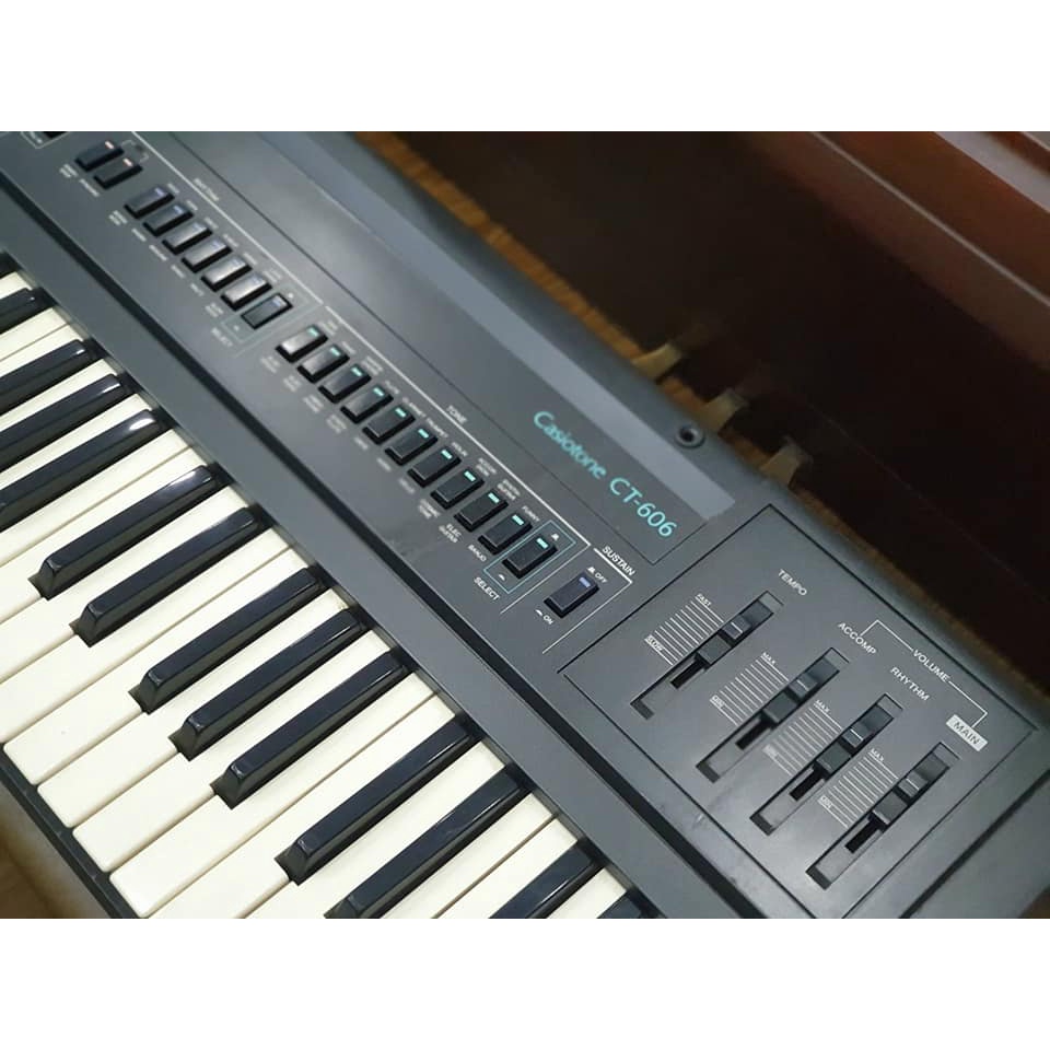 Đàn organ Casio CT606
