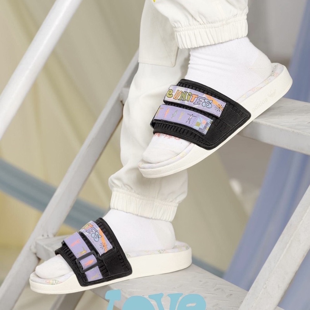 DÉP ADIDAS ADILETTE 2.0 PRIDE