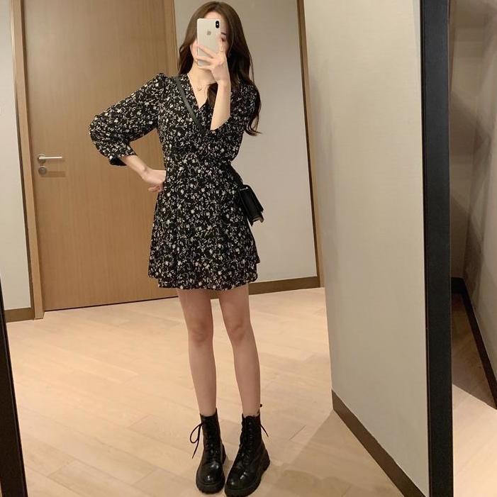 Đầm COZOKC tay dài cổ chữ V họa tiết hoa phong cách Pháp