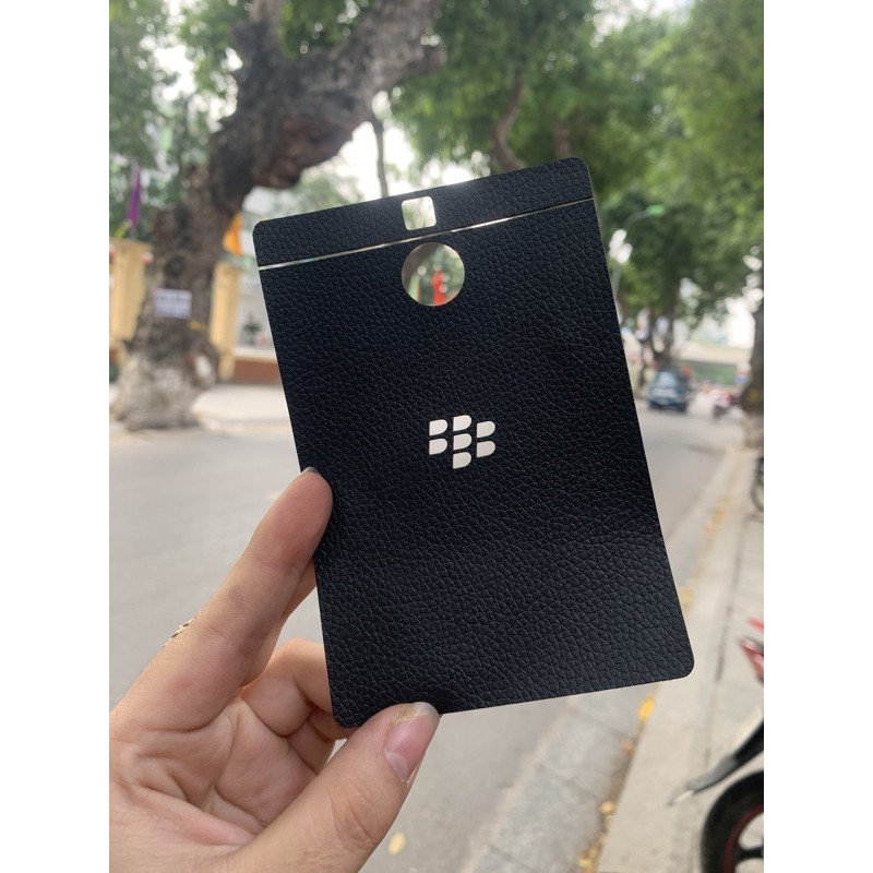 Dán da lưng Balckberry Passport SE giá siêu rẻ