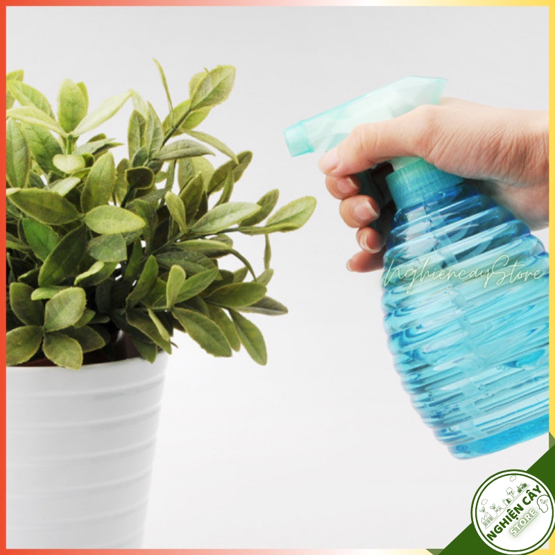 Bình nhựa tưới cây có điều chỉnh tia nước tiện dụng 500ml