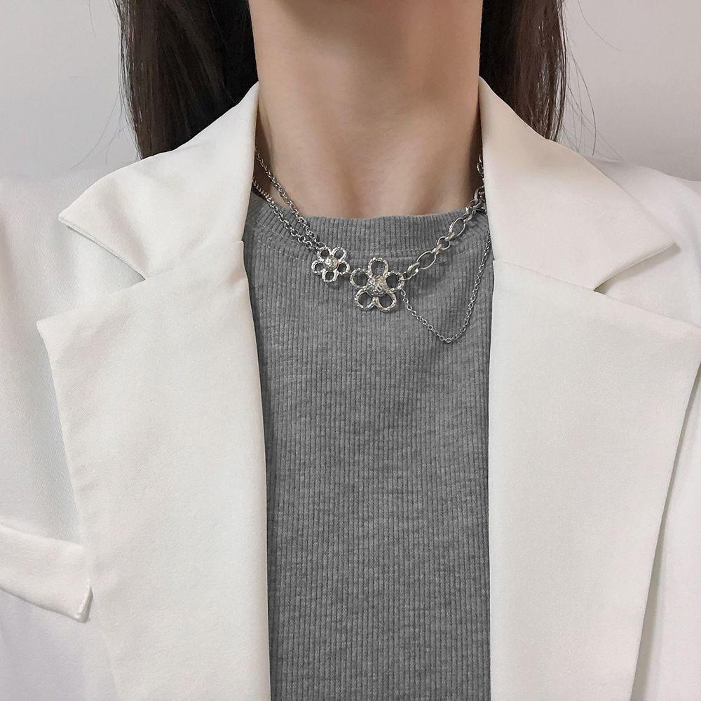 Vòng cổ Kim Loại Mặt Hoa Thời Trang Đường Phố Cá Tính Dành Cho Nữ