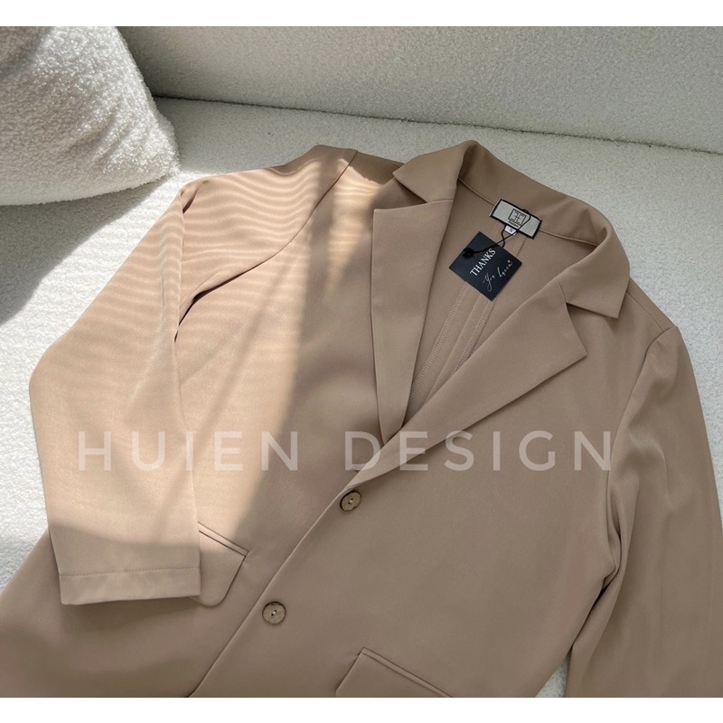 Áo khoác blazer nữ 1 lớp dáng dài Huien Design tone nâu be chất mát, form Hàn Quốc, thời trang công sở nữ thanh lịch