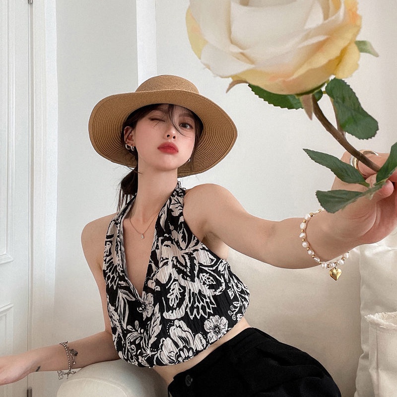 Áo cổ yếm IELGY dáng ngắn hở lưng thời trang cho nữ