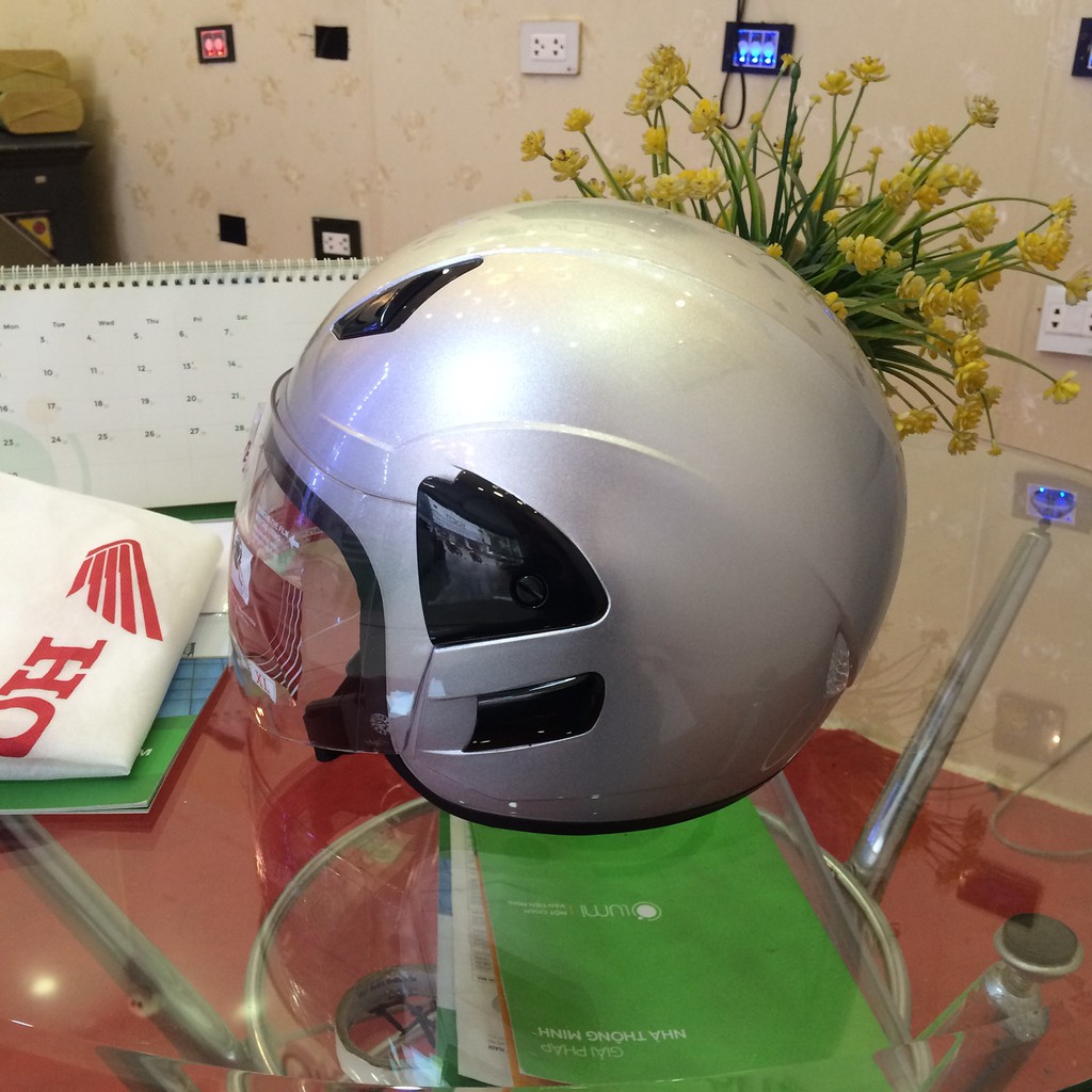 Mũ bảo hiểm 3/4 màu Bạc chính hãng bảo hành 6 tháng