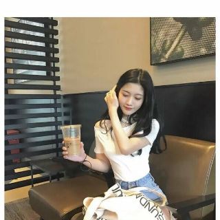 Áo bẹt vai kèm chocker uzzang