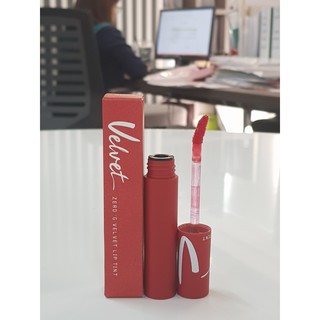 SON LÌ DẠNG KEM ZERO VELVET'G LIP TINT - SỐ 011 ĐỎ TRUYỀN THỐNG