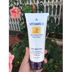 🌀 🌀 🌀 SỮA RỬA MẶT VITAMIN E SKIN SMOOTHER - 190GR