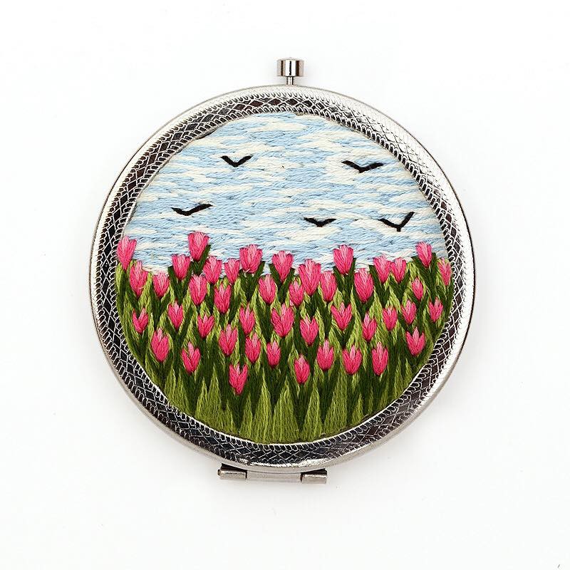 Bộ kit thêu gương mini