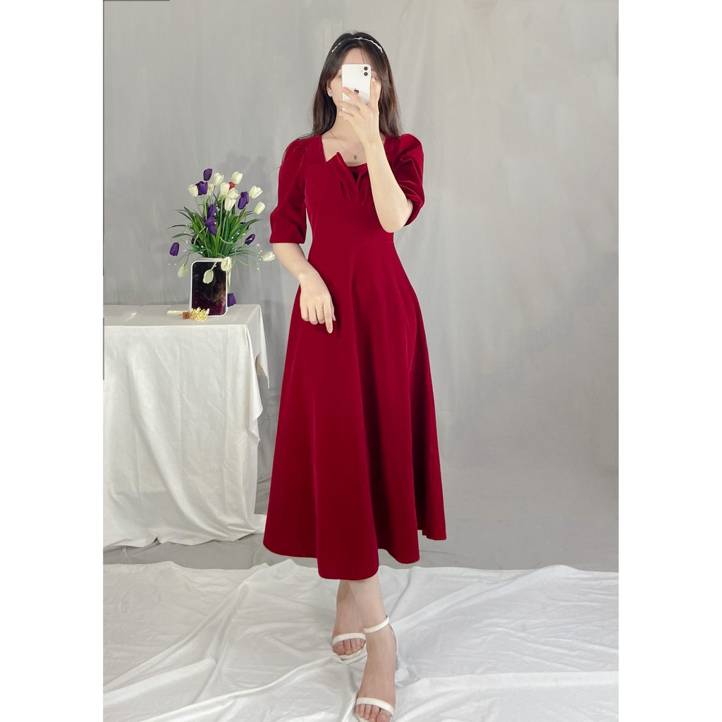 Váy nhung xẻ ngực dáng dài 247STORE (màu đỏ) tay lỡ, chất nhung mềm , mịn cao cấp Vaynhungxenguc