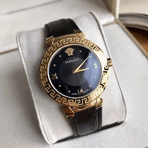 Đồng Hồ Nữ Versace Black Daphnis V16050017