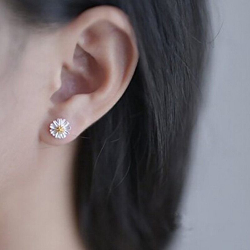 Cặp khuyên tai xỏ kim hình hoa cúc nhỏ thời trang đáng yêu cho nữ