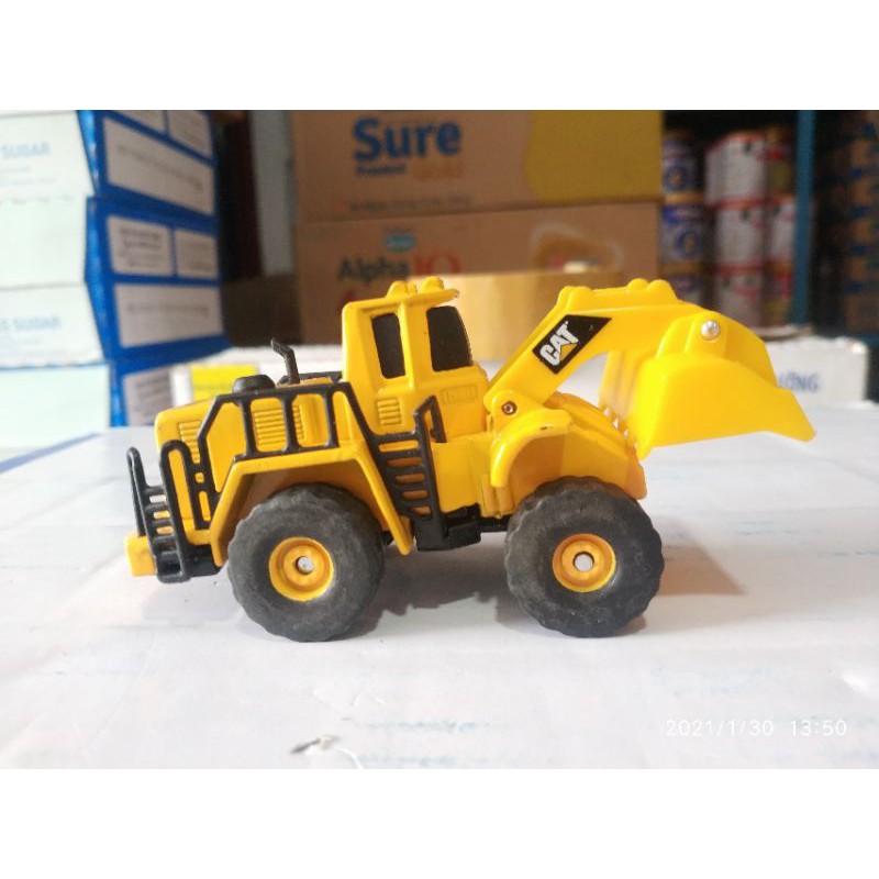 Xe ủi bằng sắt cho bé
