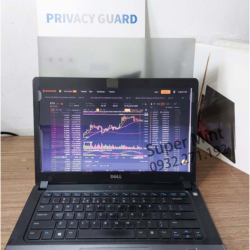 Tấm che màn hình chống nhìn trộm laptop cao cấp Privacy Guard.