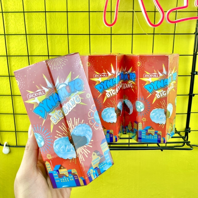 Kẹo bạc hà nhân socola Dynamite Big Bang hộp 150g