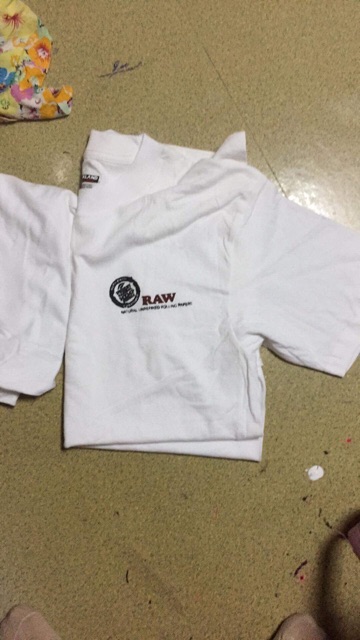 Áo kirkland Raw Paper Logo