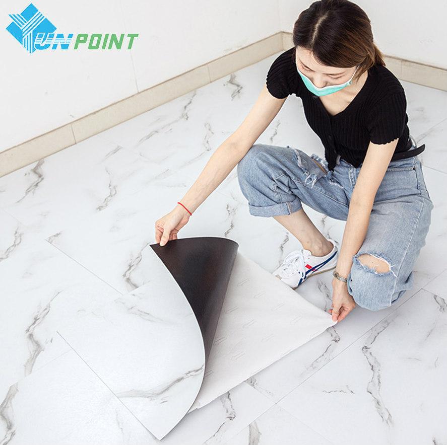 Miếng dán trang trí sàn nhà tiện lợi kích thước 30x30cm | BigBuy360 - bigbuy360.vn