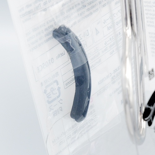 Daiso Japan Kẹp bấm mi màu bạc 3.5x6x10 cm.