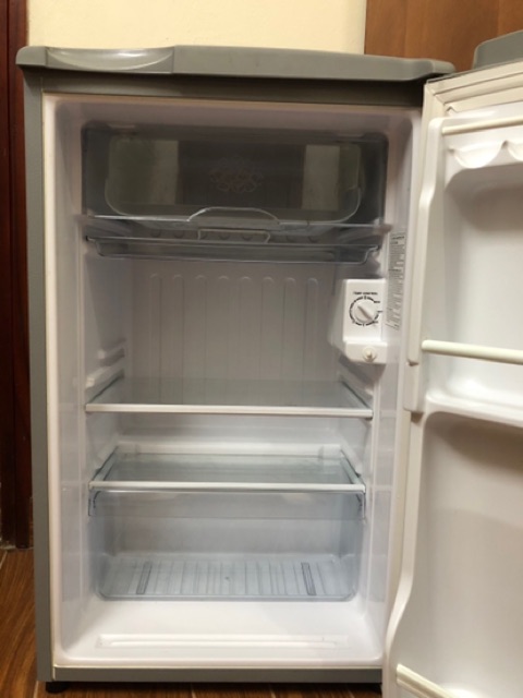 Thành lý tủ lạnh 90l