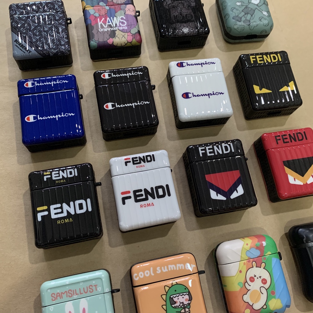 Case Airpods - Ốp Airpods 1/2 - K.A.W.S nhựa mềm không sợ xước dock