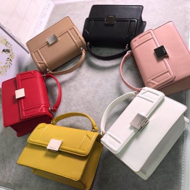 Túi quai xách dáng vuông