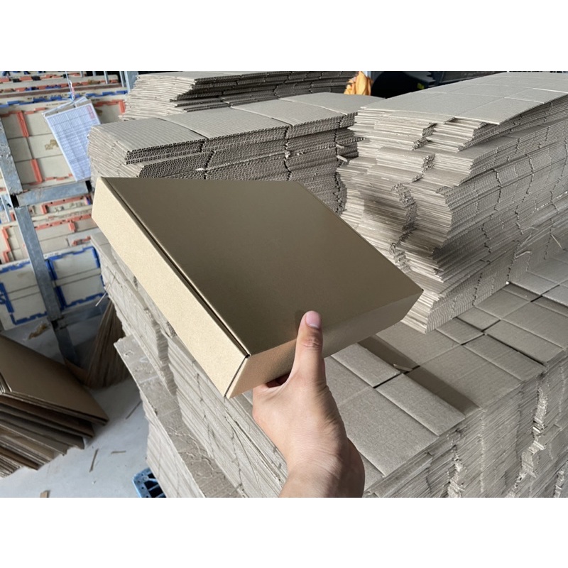 50 Hộp carton nắp gài, nắp cài 30x25x5