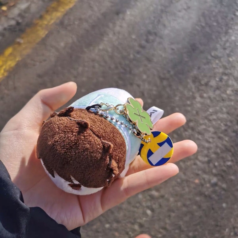 Móc khoá mochi Haikyuu no box