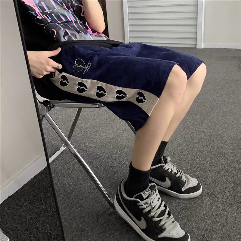 Quần Lửng Tim Cạnh Quần Đùi Form Rộng Unisex Chất Đẹp Dày Dặn Phong Cách Ullzang Hàn Quốc