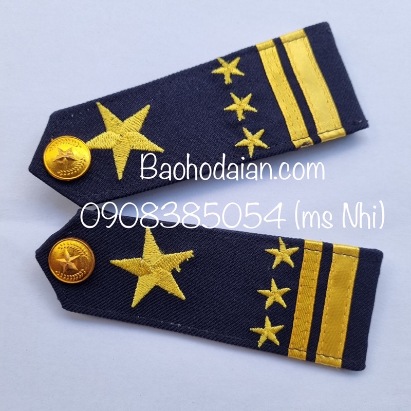Cầu vai bảo vệ thêu ngôi sao kèm nút đồng sang trọng