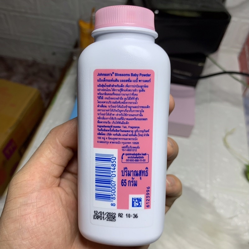 Phấn rôm Johnson's Baby Powder 65g dùng trước khi wax lông, dành cho trẻ em