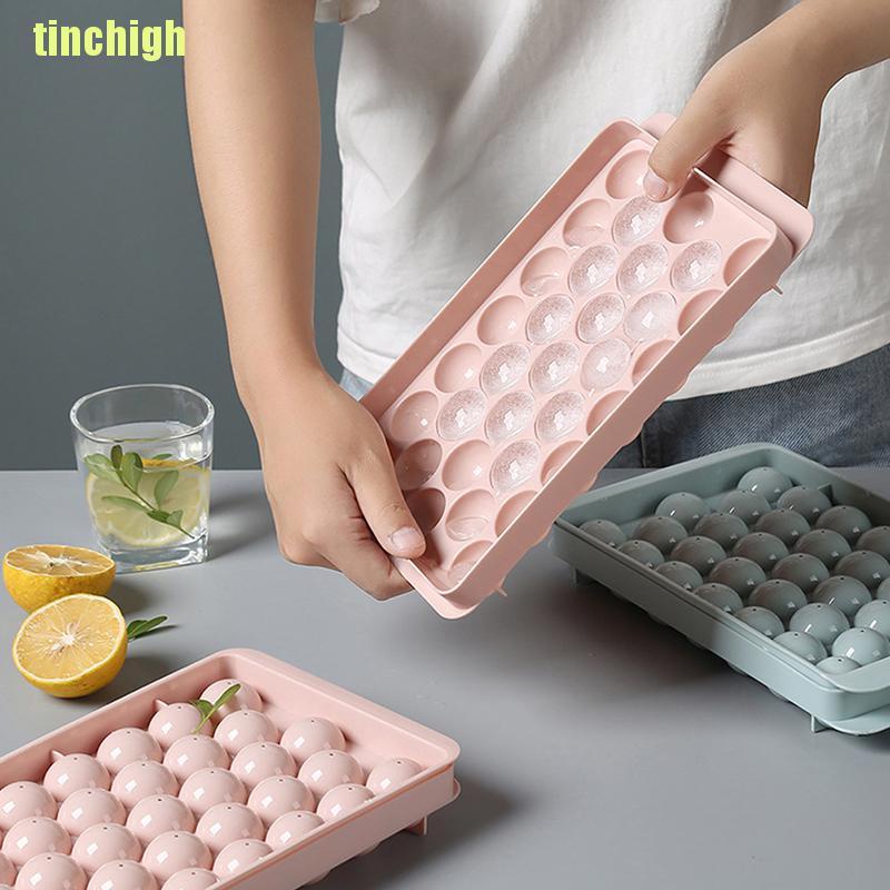 Khay Nhựa Hình Cầu Làm Đá Tiện Dụng