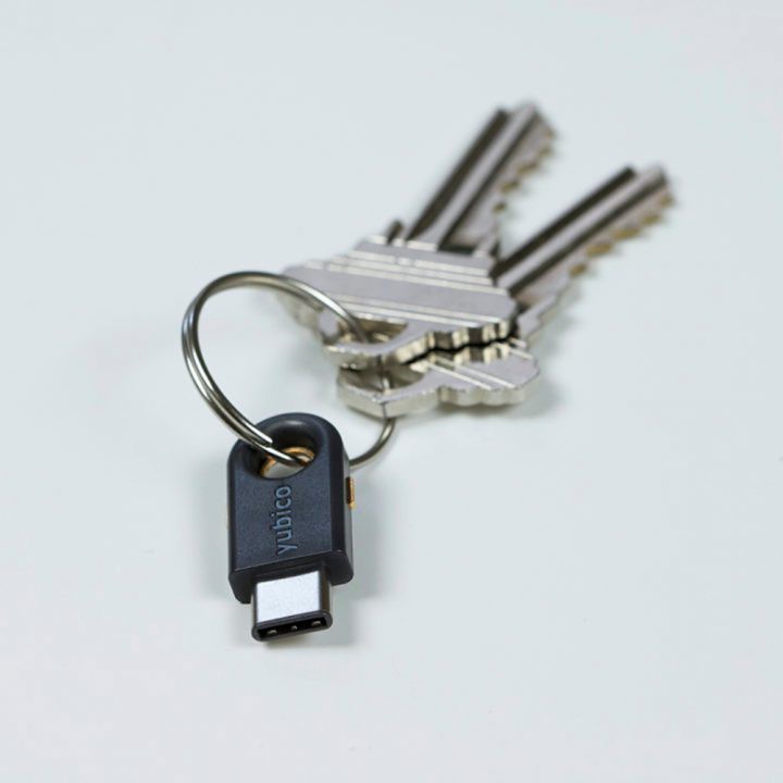 Khóa bảo mật YubiKey 5C