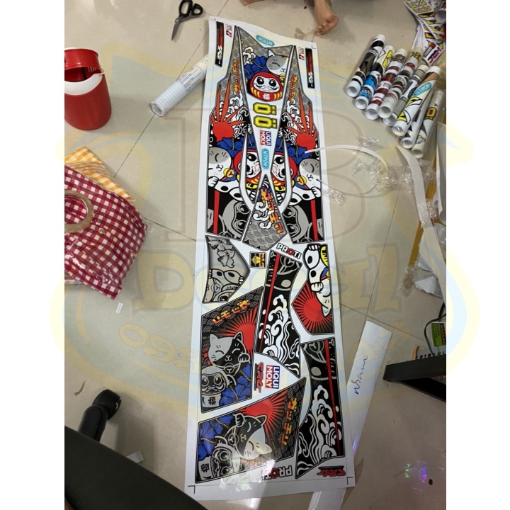 ( Quí khách vui lòng mang ra tiệm cho thợ dán ) Tem sirius mèo thần tài may mắn