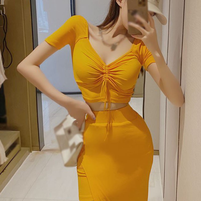 Bộ Áo Thun Dáng Ôm Cổ Chữ V + Chân Váy Xẻ Tà Quyến Rũ Phong Cách Hàn Quốc