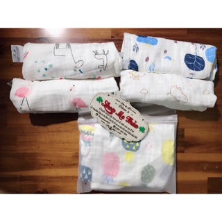 Ủ kén xô Aden Anais